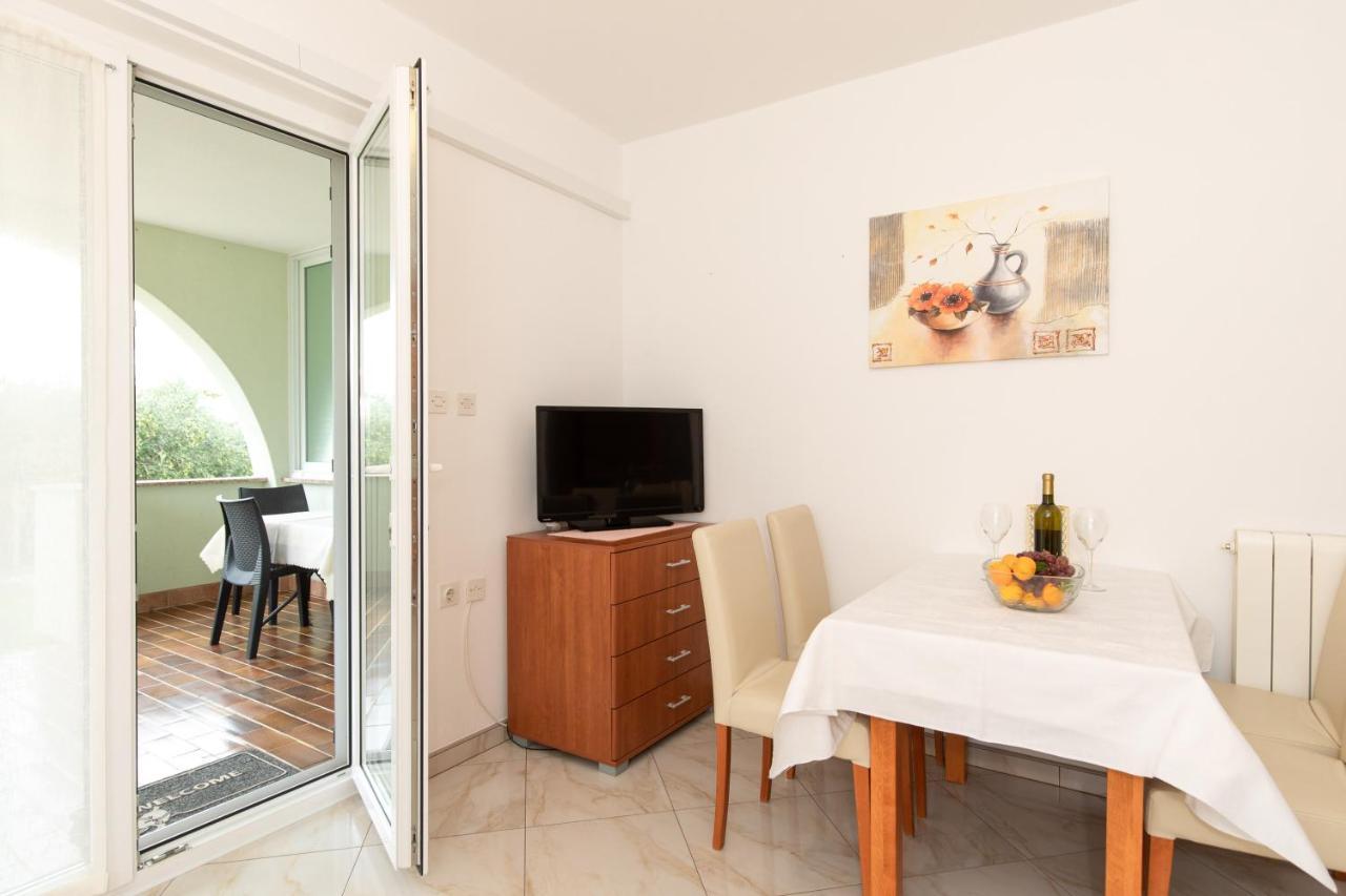 Appartamento Justic Krk Town Esterno foto