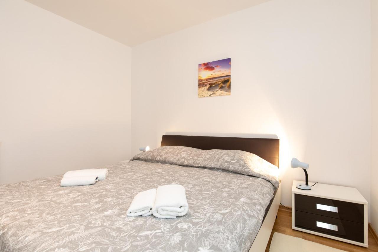 Appartamento Justic Krk Town Esterno foto