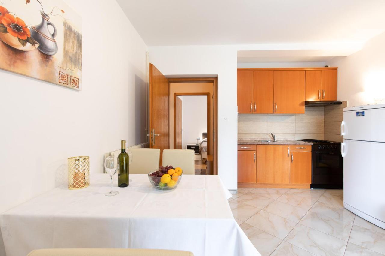 Appartamento Justic Krk Town Esterno foto