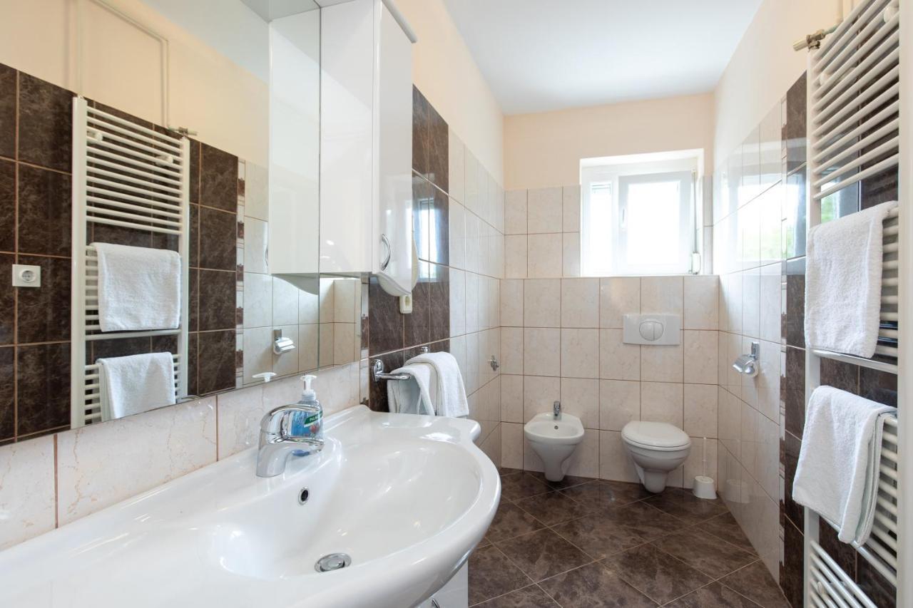 Appartamento Justic Krk Town Esterno foto